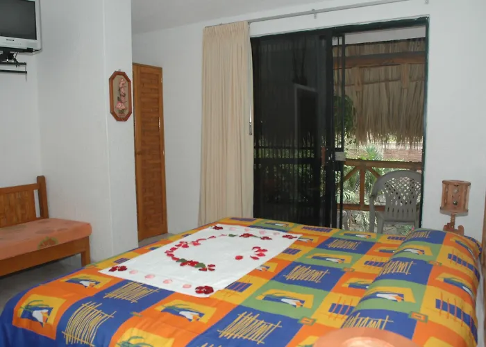Mercedes 3* Zihuatanejo