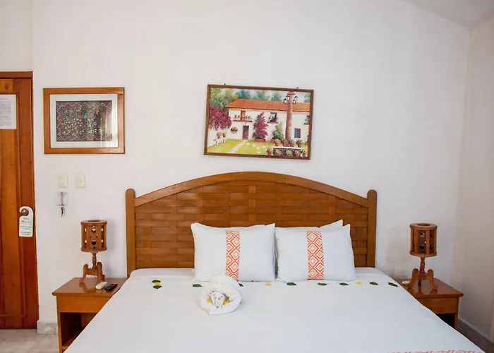 Mercedes 3* Zihuatanejo