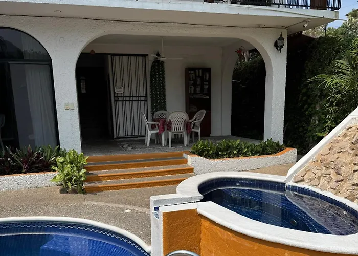 Mercedes 3* Zihuatanejo