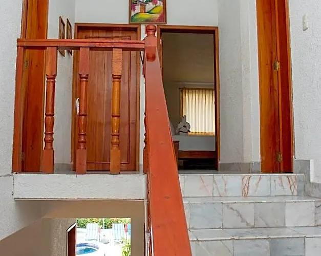 Mercedes Zihuatanejo